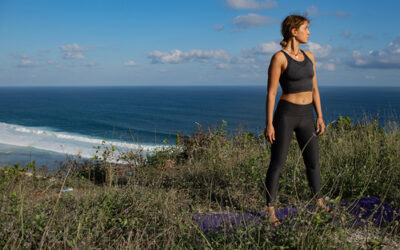 Walking yoga, la práctica que transforma una simple caminata en meditación