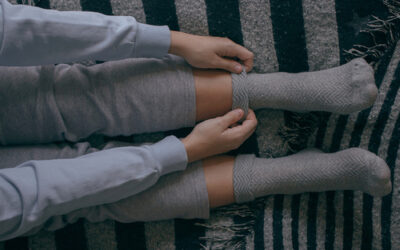 ¿Deberías dormir con calcetines? Lo bueno y lo malo que debes saber
