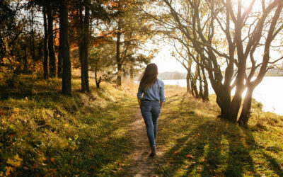 Lo que ocurre en tu cuerpo si caminas 10 minutos después de comer