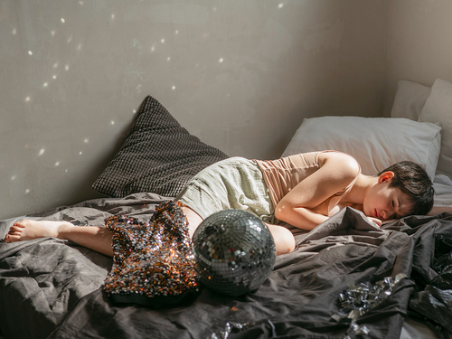 ¿Hasta qué punto es normal que te muevas mientras duermes? Imagen33260D