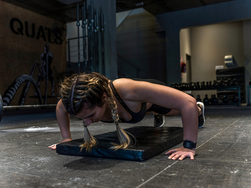Ni Hyrox, ni CrossFit: así es ATHX, la nueva disciplina de entrenamiento híbrido para trabajar fuerza y resistencia Imagen33538D
