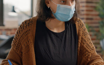 Gripe o COVID-19: qué cambia ahora en sus efectos sobre la salud
