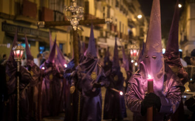 Guía práctica para ver las procesiones: qué comer y cómo hidratarse para no desfallecer