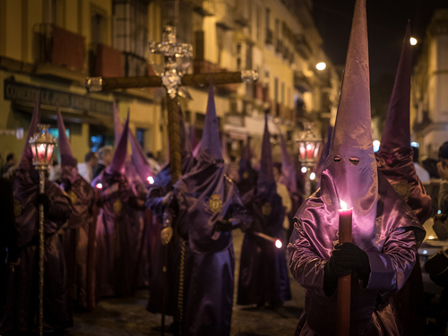 Guía práctica para ver las procesiones: qué comer y cómo hidratarse para no desfallecer Imagen33866D