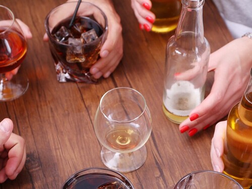 El alcohol reprograma el cerebro de forma distinta según su consumo Imagen34013D