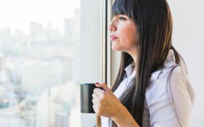 Mirar por la ventana 2 minutos: una micro pausa para despejarte