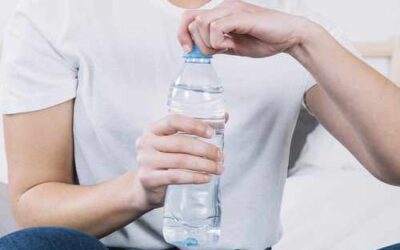 El primer suplemento que debemos tomar es el agua
